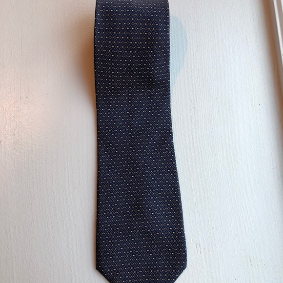 Perry Ellis Portfolio Tie - Picture 2 of 3